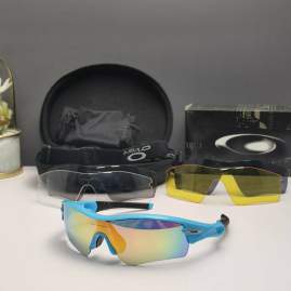 Picture of Oakley Sunglasses _SKUfw66124434fw